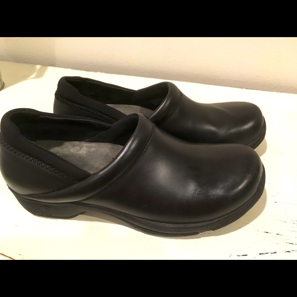 Dansko black size 40